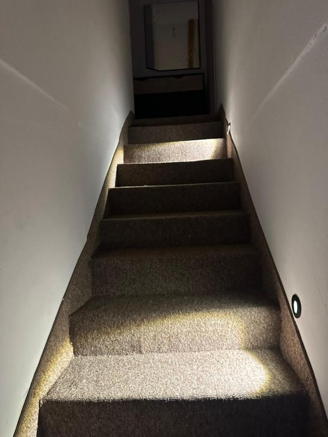 Sofi Apartman Ni Kültér fotó