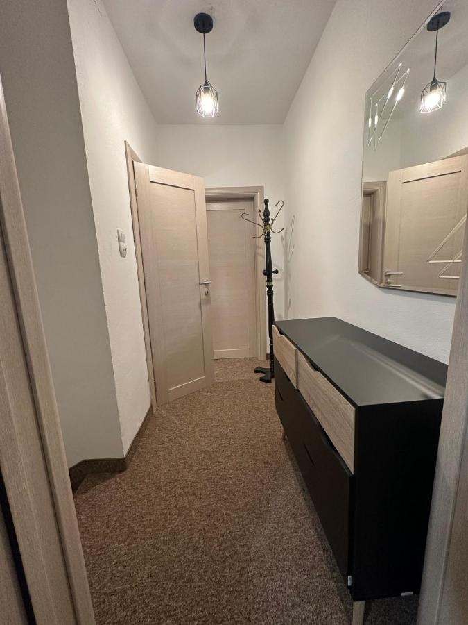 Sofi Apartman Ni Kültér fotó