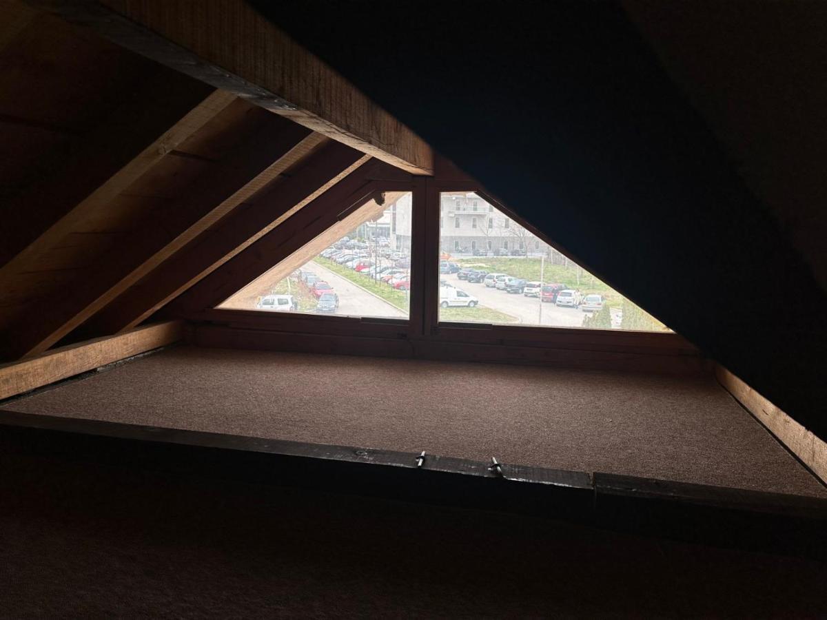 Sofi Apartman Ni Kültér fotó