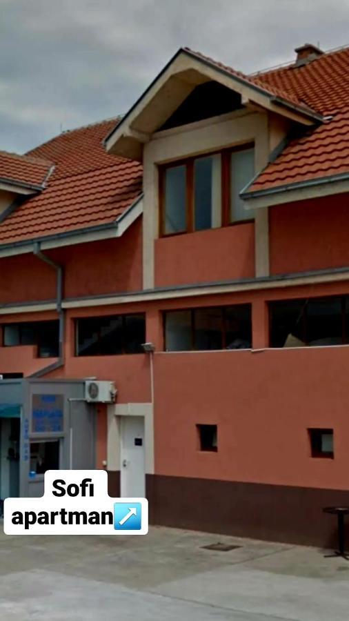Sofi Apartman Ni Kültér fotó