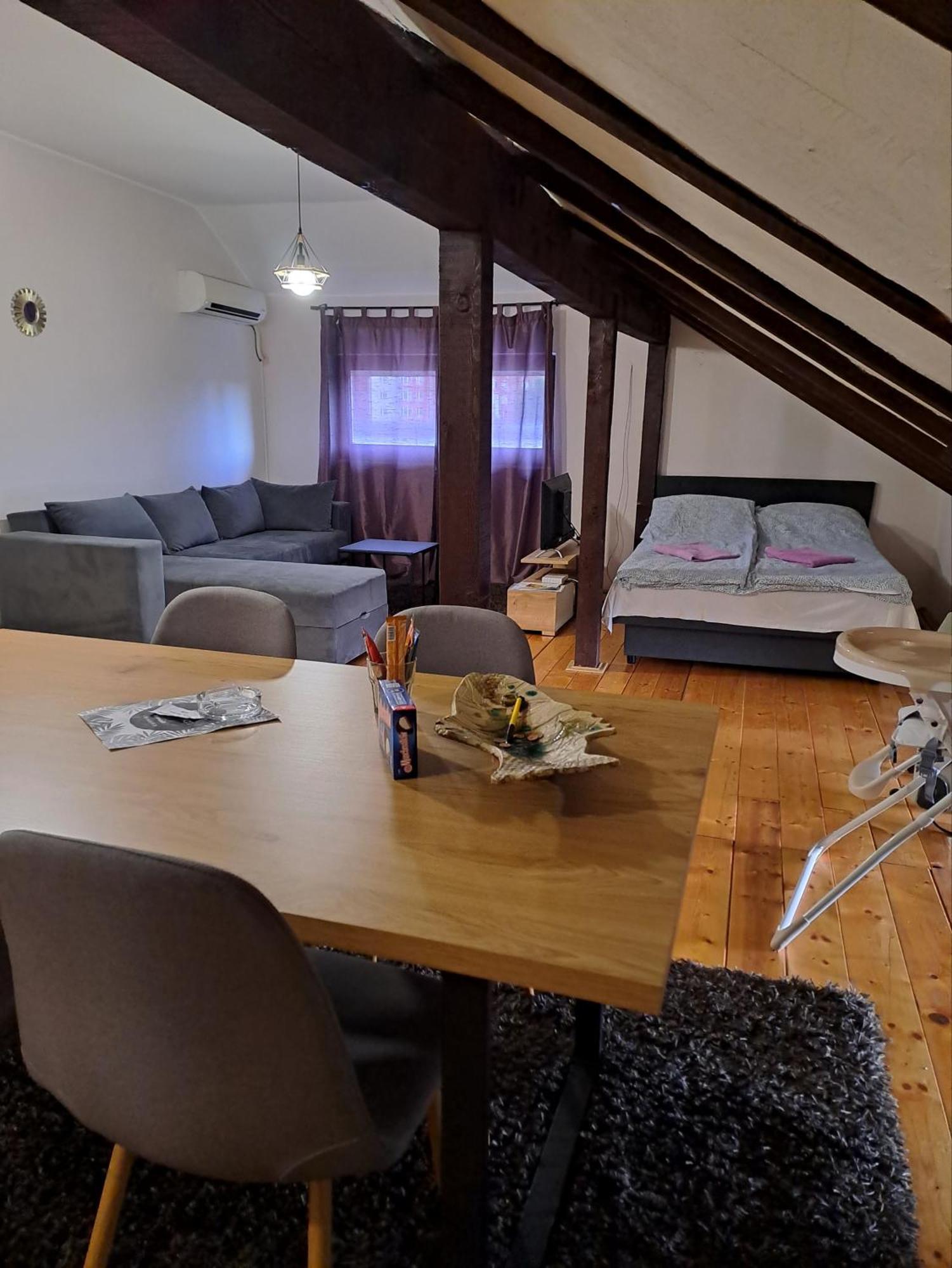 Sofi Apartman Ni Kültér fotó