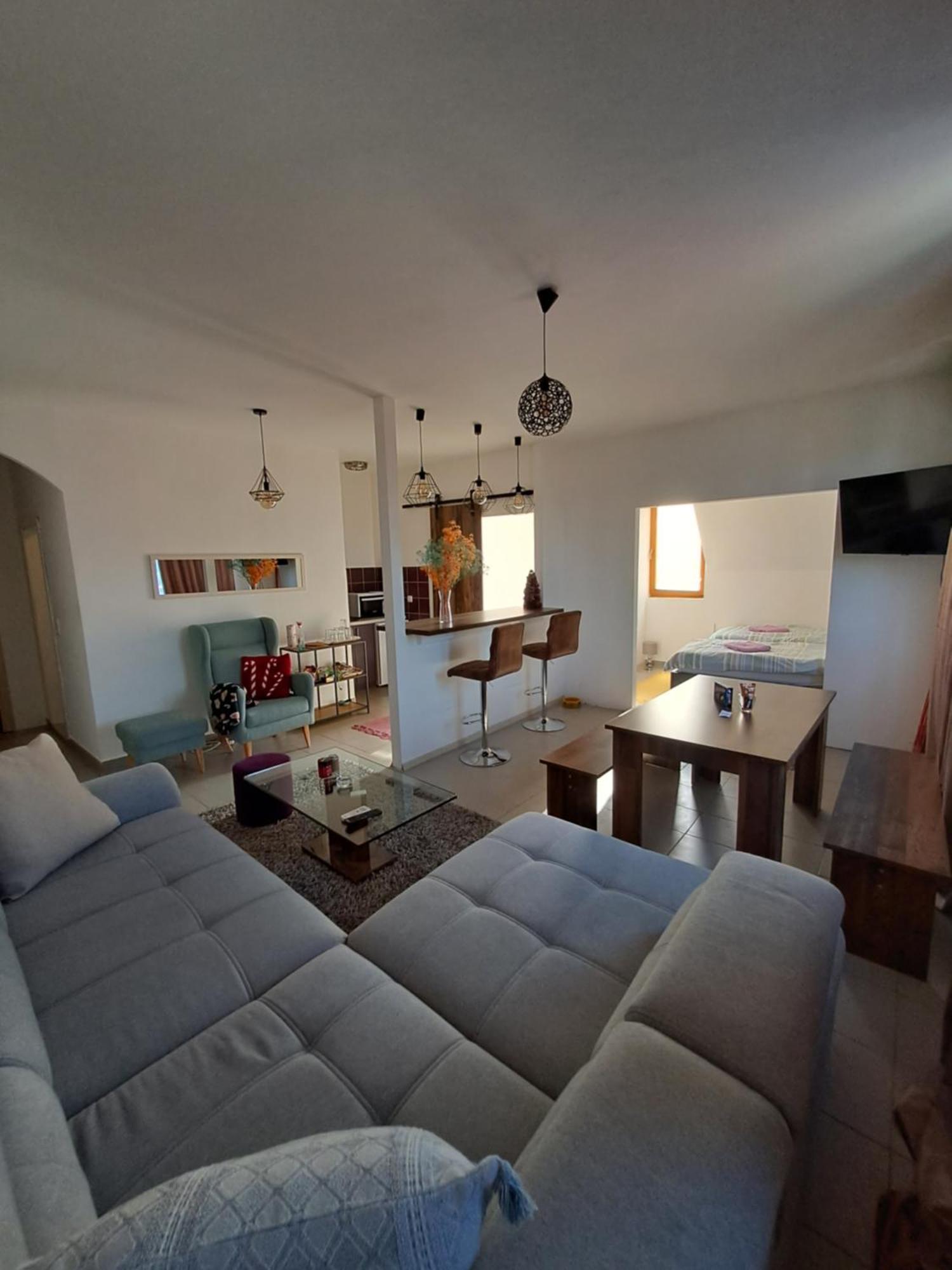 Sofi Apartman Ni Kültér fotó