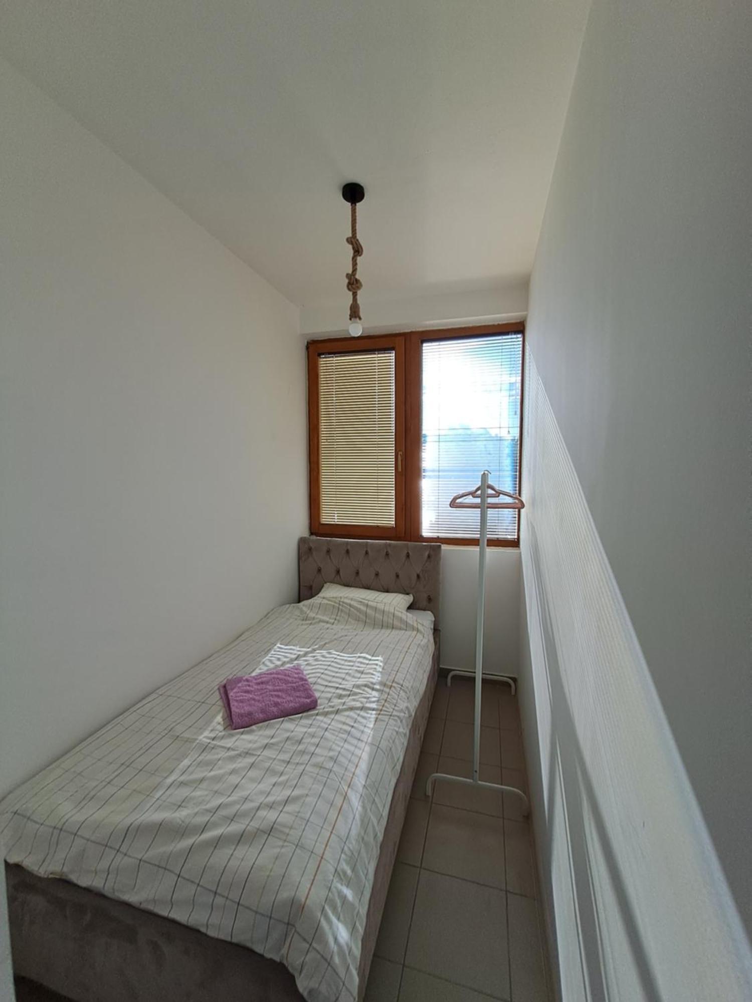 Sofi Apartman Ni Kültér fotó