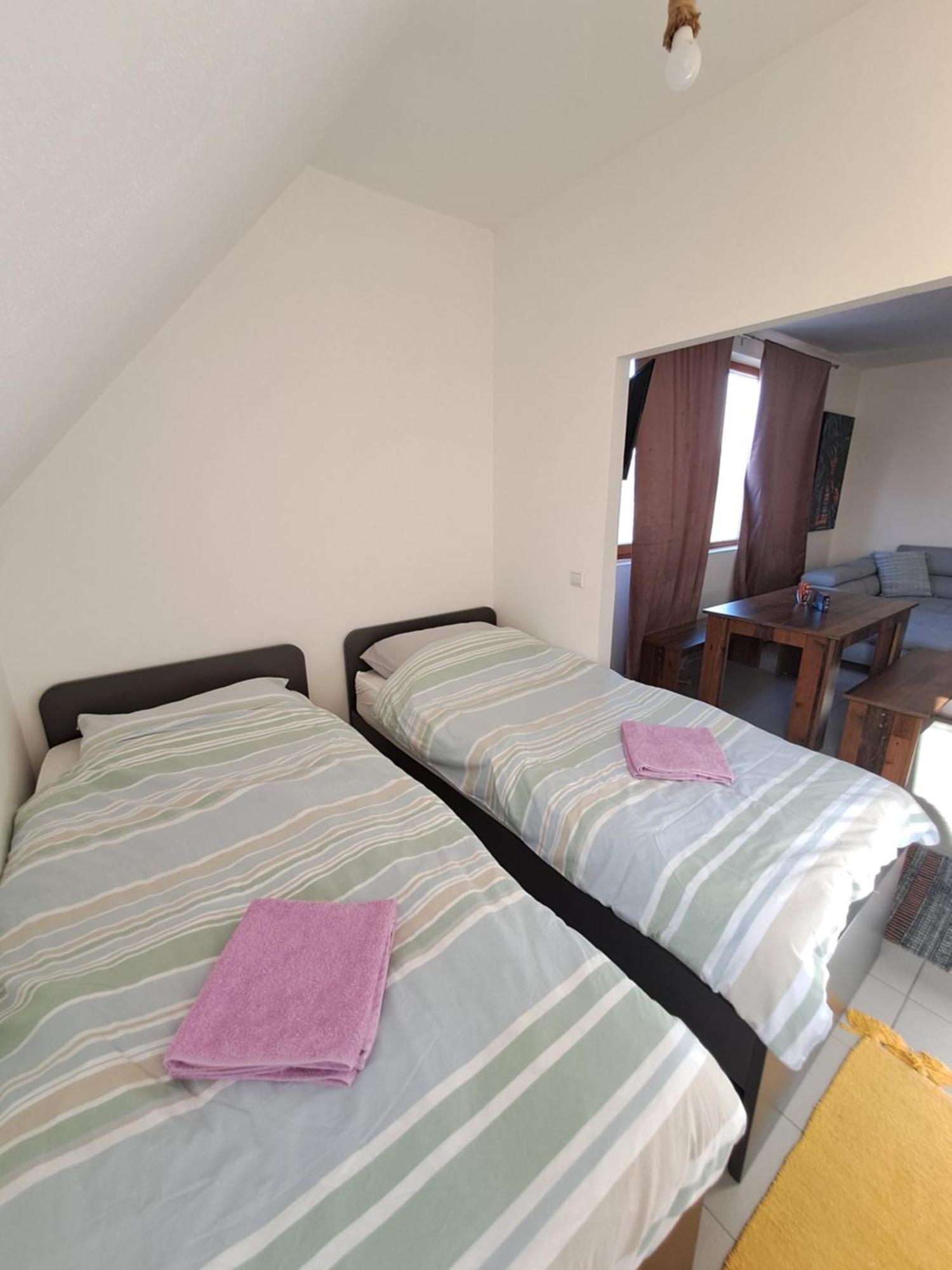 Sofi Apartman Ni Kültér fotó
